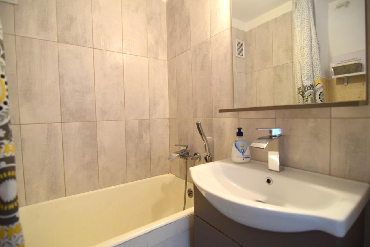 Cozy Apartment Balcescu Bucarest Extérieur photo